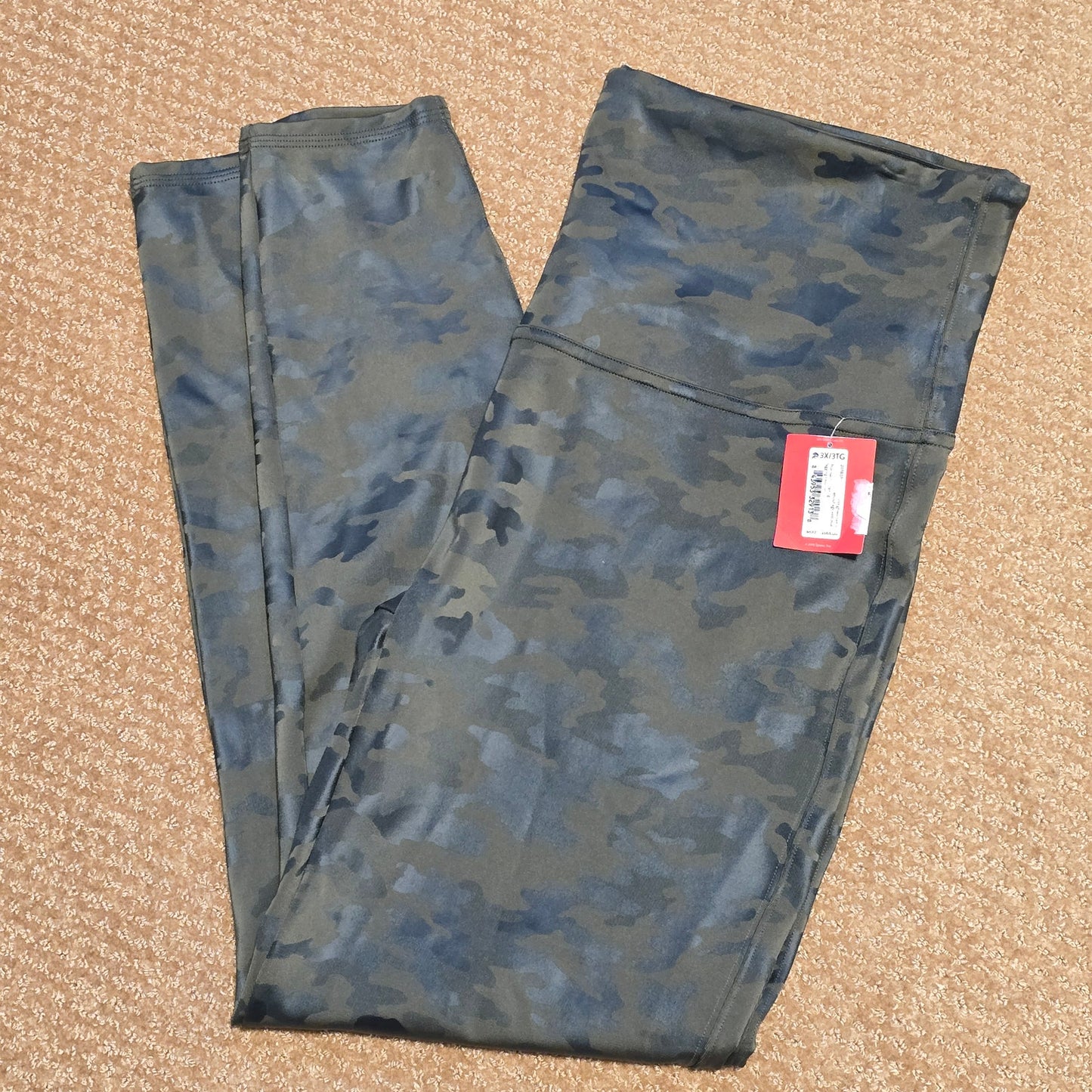 SPANX Faux Leather Camo Leggings - Size 3X