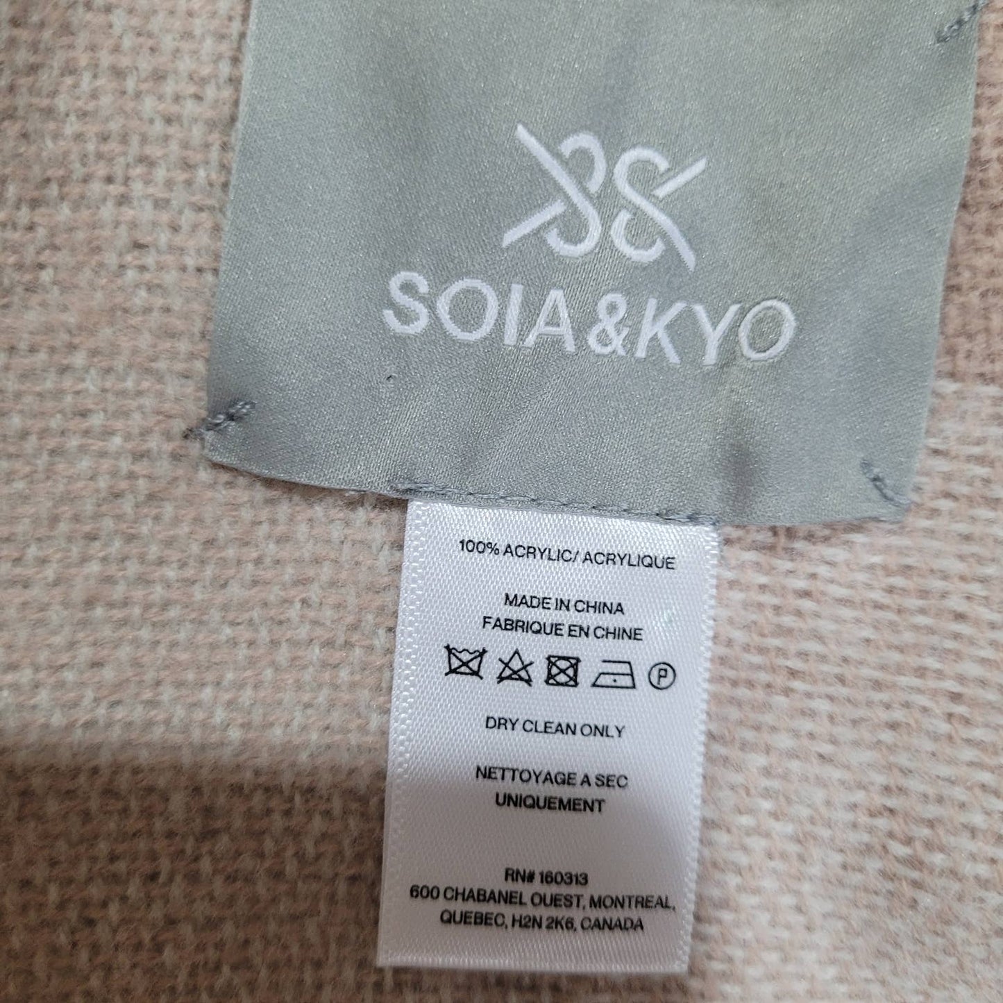 Soia & Kyo Yadira Super Soft Fleece Blanket Wrap With Fringe