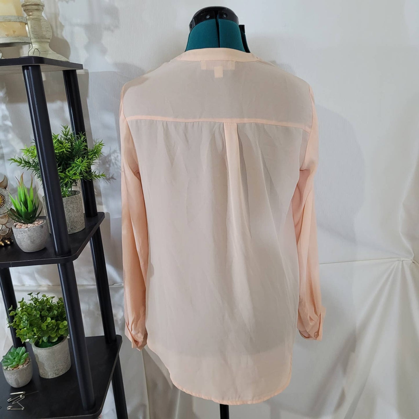 Olive & Oak Chiffon Button Up Long Sleeve Blouse - Size Large