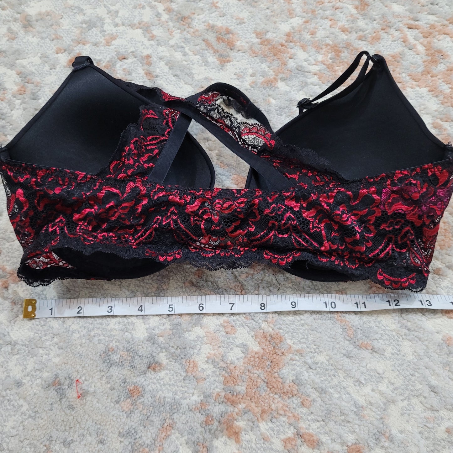 La Senza Black Push Up Bra with Red Lace - Size 36D