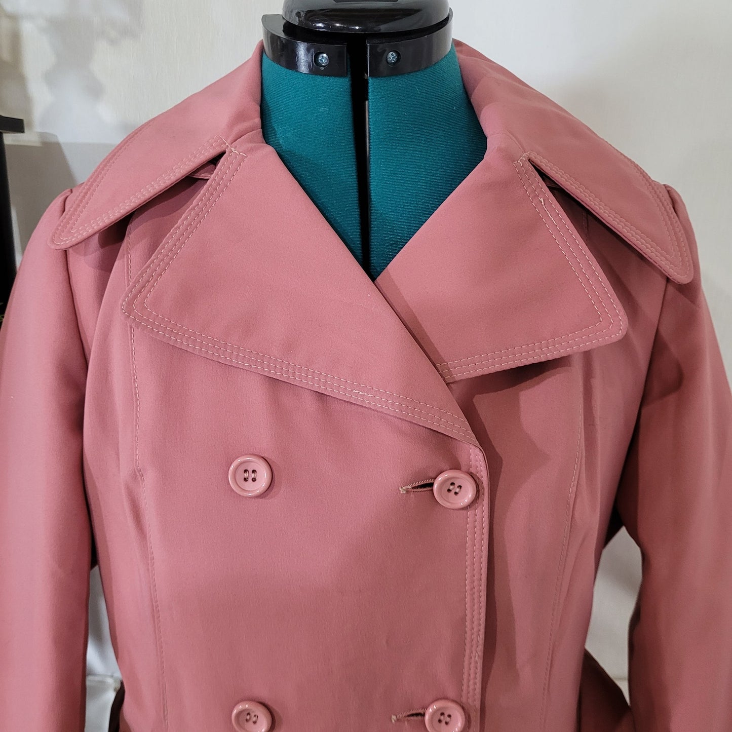 Vintage 1960s 1070s Betty Barclay Pink Trench Coat with Removable Hood - Medium