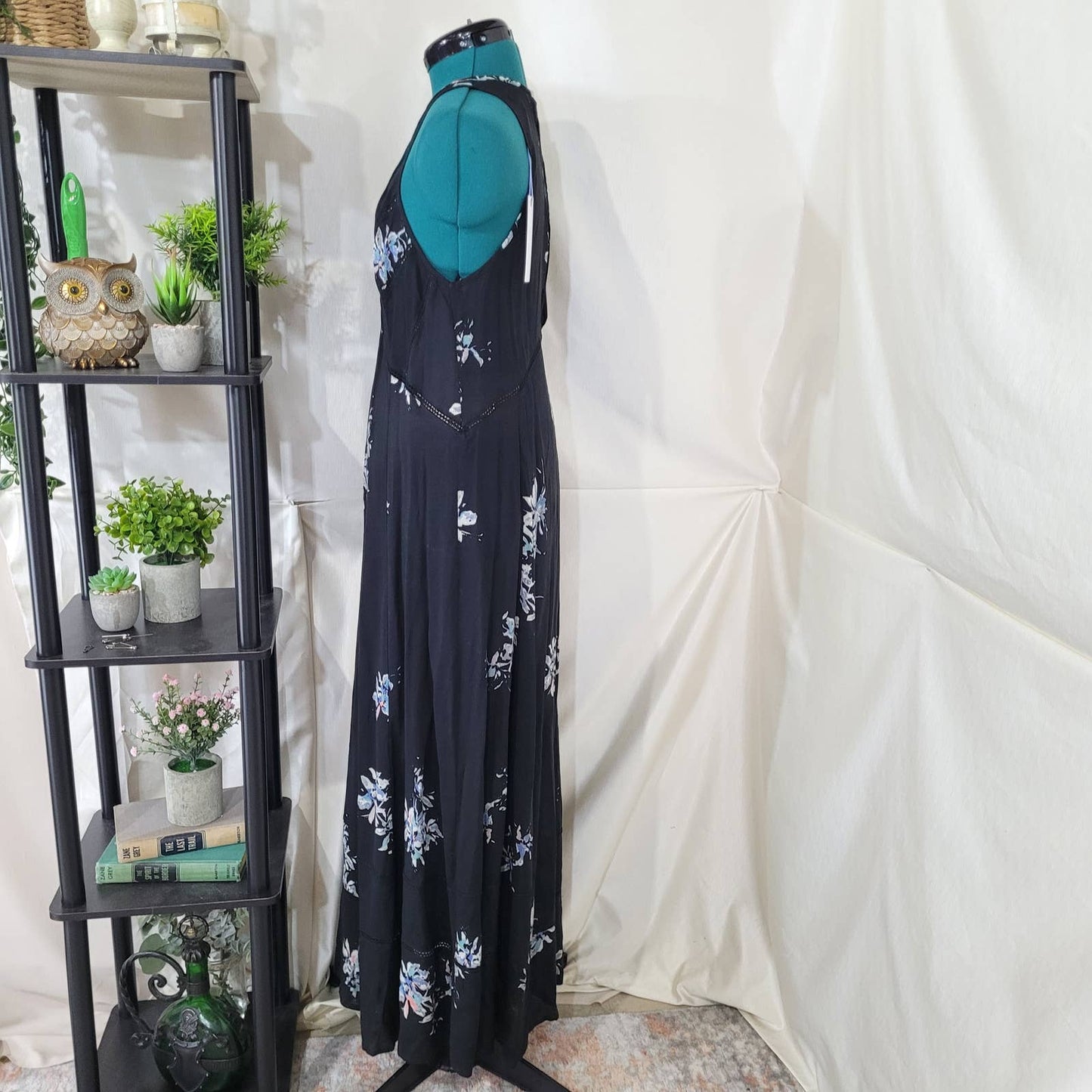 Gentle Fawn Bridges Black Floral Print Midi Dress - Size Large