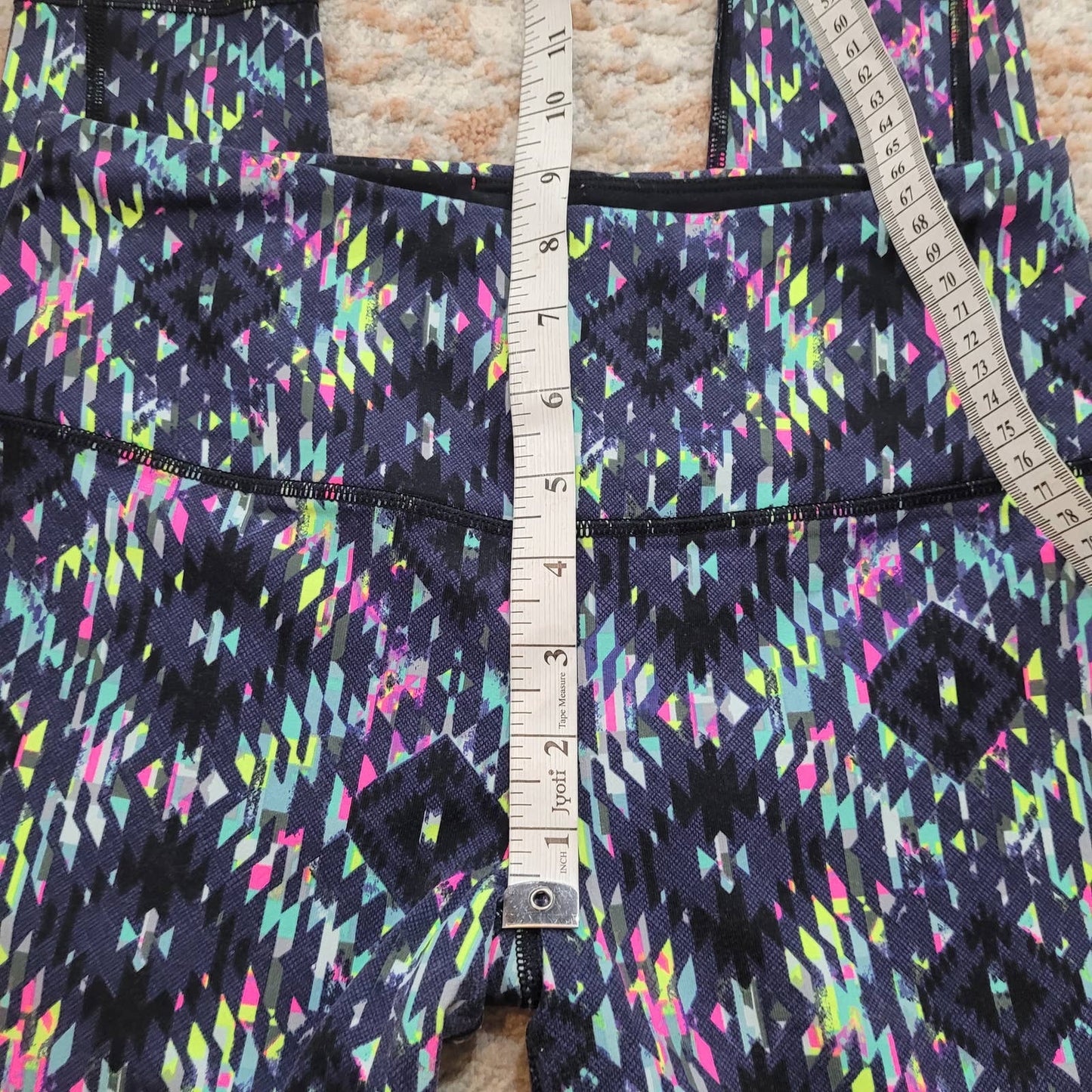 Knockout by Victoria’s Secret Sport Leggings VSX Ikat Abstract - Size Small