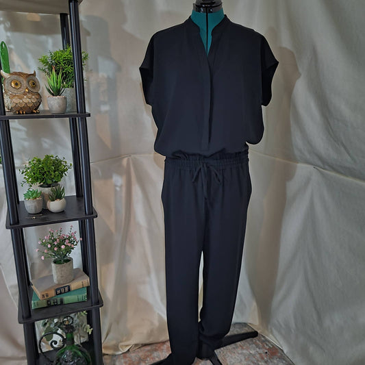 Aritzia Babaton Donnie Black Short Sleeve Jumpsuit - Size Large