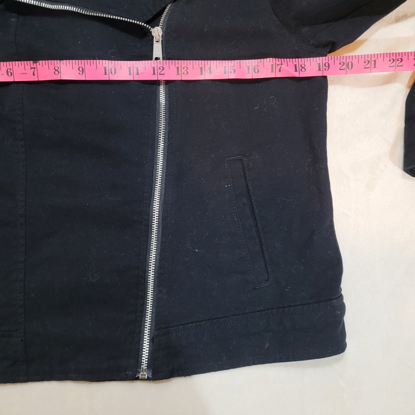 Old Navy Soft Black Denim Jacket - Size Medium