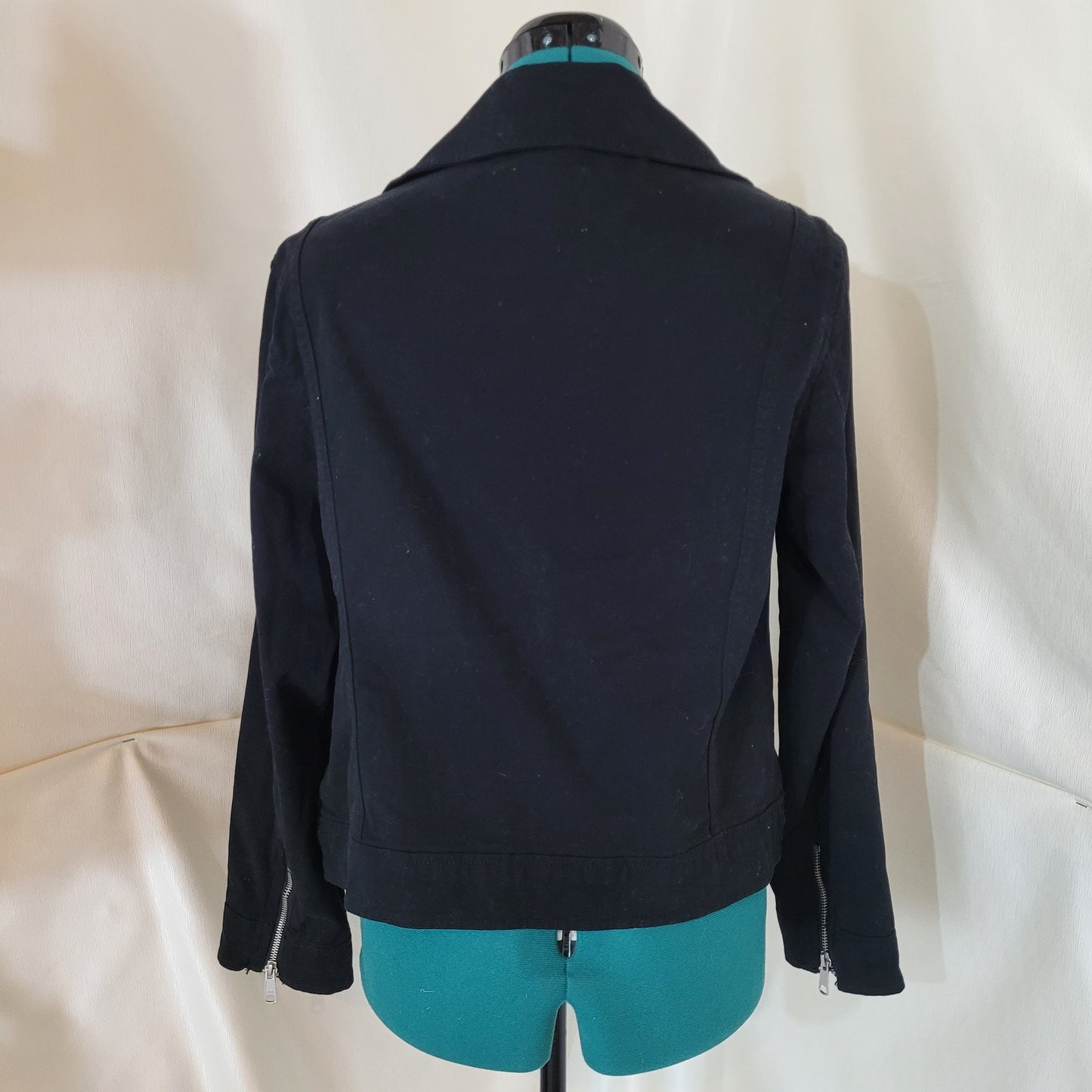 Old Navy Soft Black Denim Jacket - Size Medium