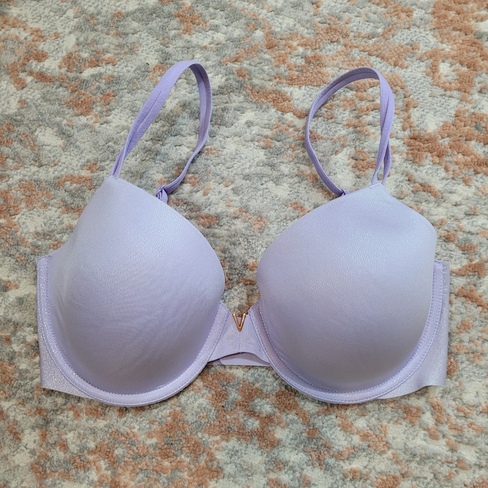 Victoria's Secret Women's 34D Purple Lined Full Coverage Bra Size 34 D -  $25 - From Tanya