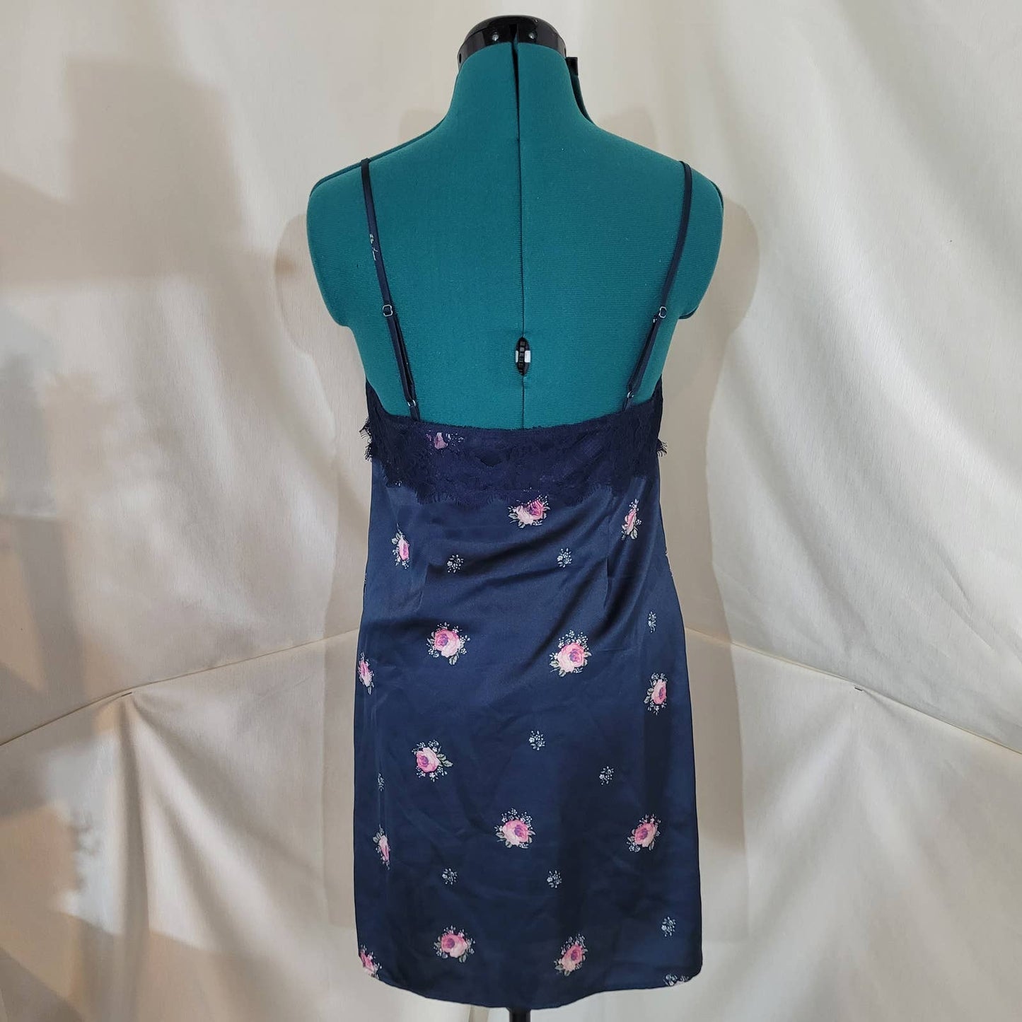Abercrombie and Fitch Blue Floral Satin Lace V-Neck Slip Dress - Size Small