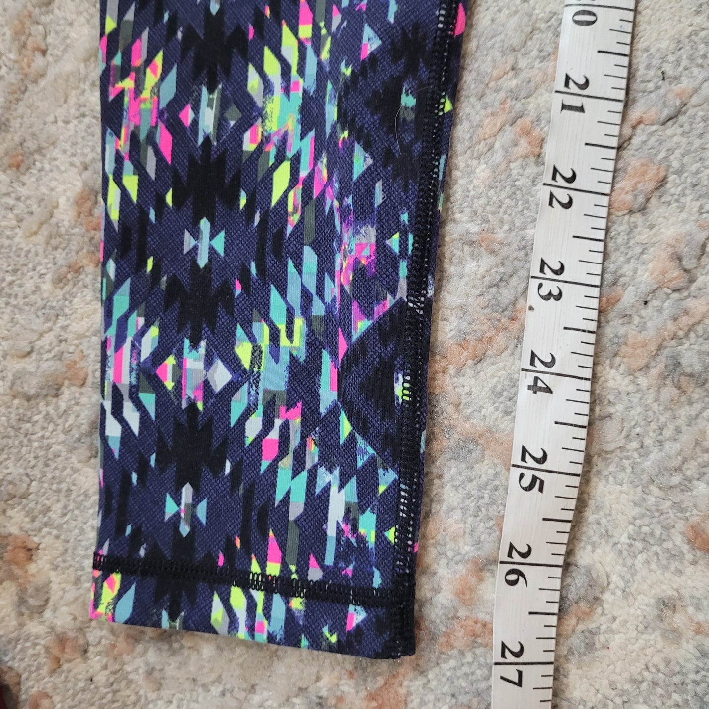 Knockout by Victoria’s Secret Sport Leggings VSX Ikat Abstract - Size Small