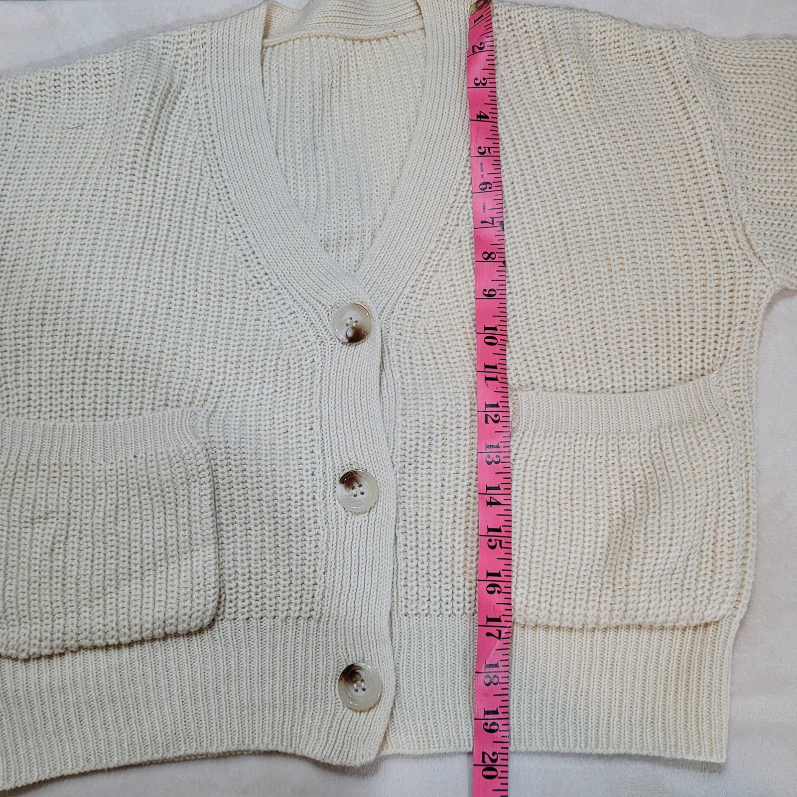 Cream Colored Chunky Knit Sweater - Size SmallMarkita's ClosetUnbranded