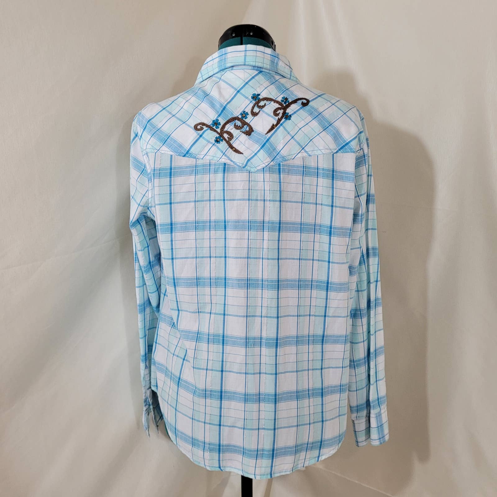 Cumberland Outfitters Blue Plaid Cowboy Cowgirl Blouse - Size MediumMarkita's ClosetCumberland Outfitters