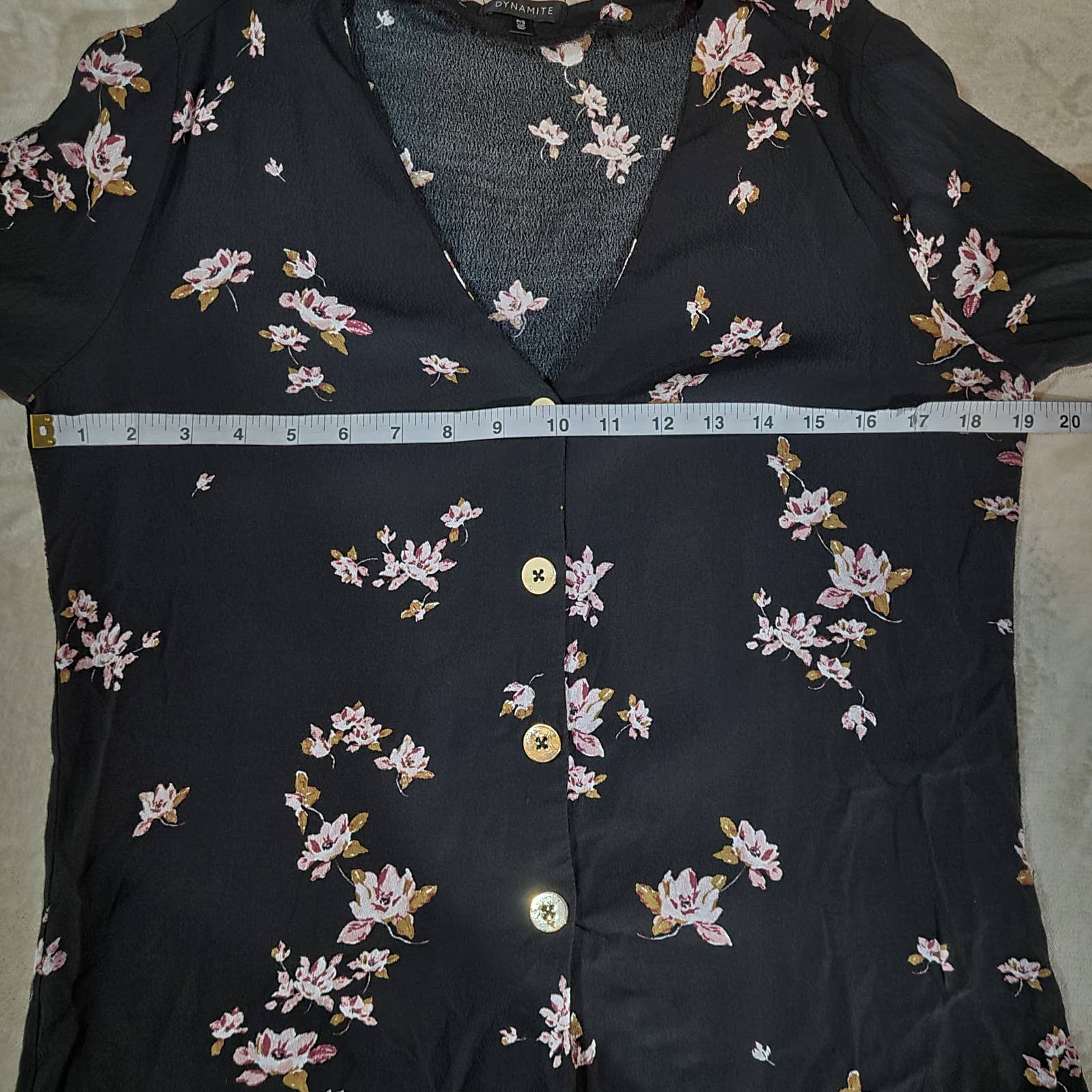 Dynamite Black Floral Button Up Blouse - Size SmallMarkita's ClosetDynamite