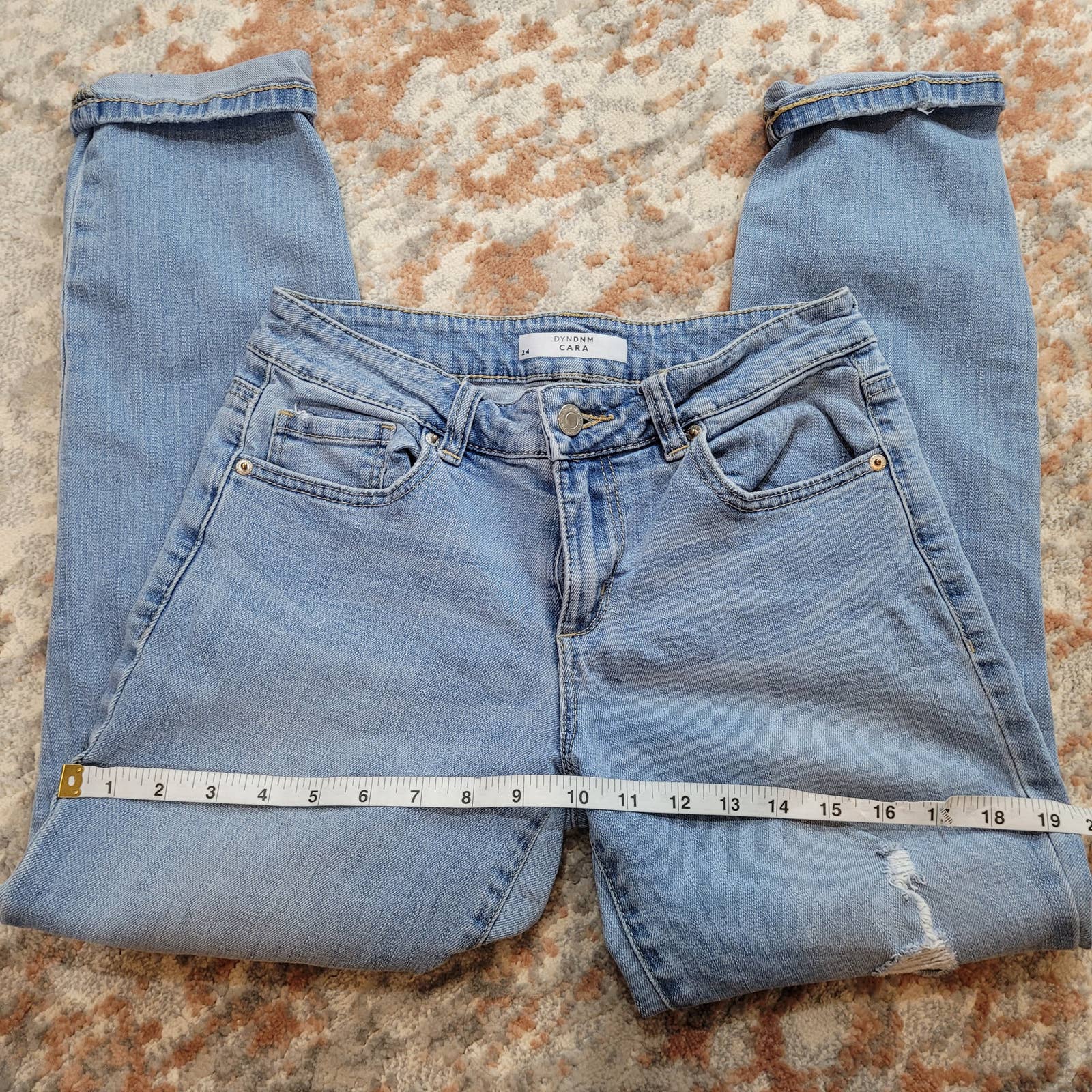 Dynamite Denim Cara Light Wash Distressed Jeans - Size 24Markita's ClosetDynamite