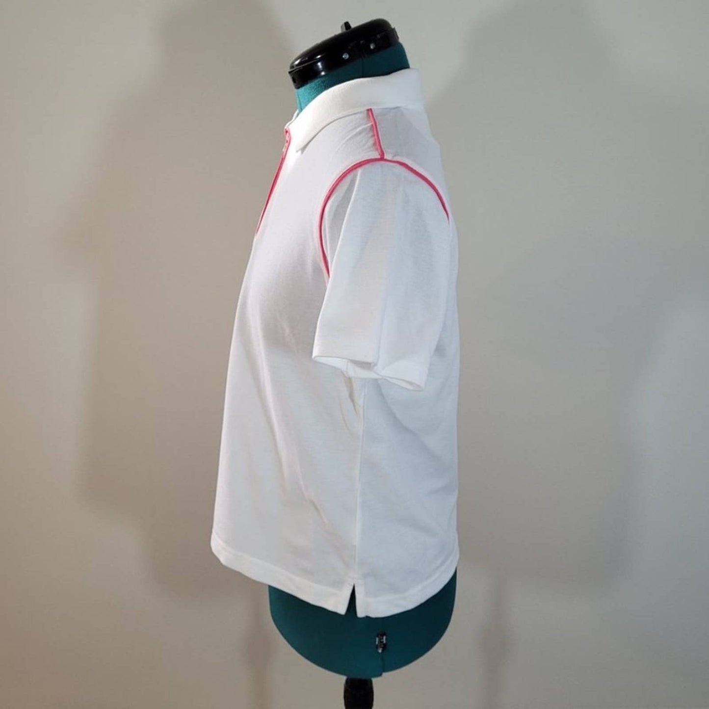 EP Pro White Golf T-Shirt with Pink Piping - Size MediumMarkita's ClosetEP Pro