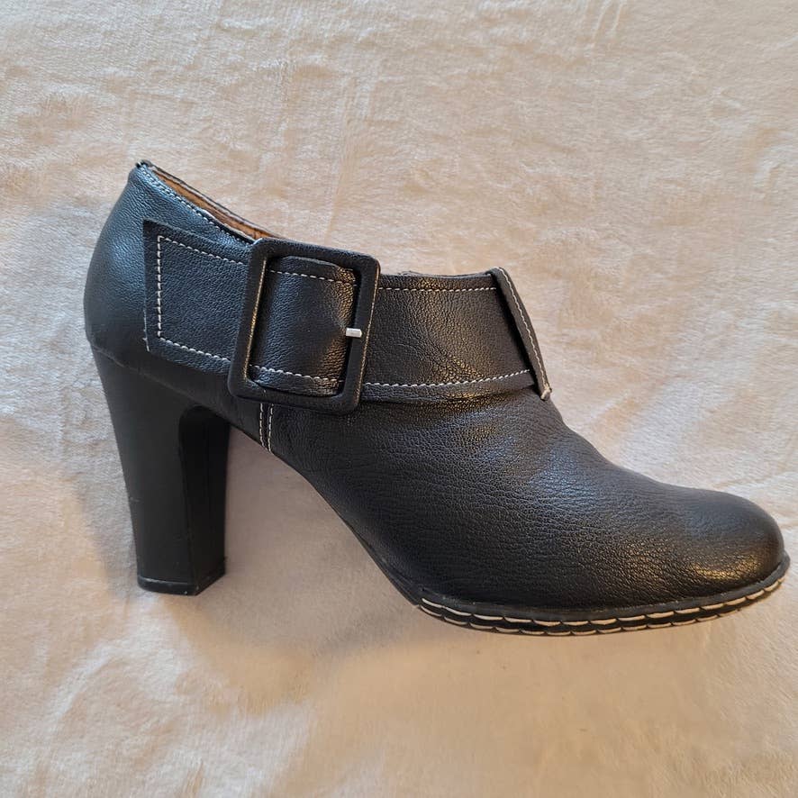Euro Soft by Sofft Black Leather Booties - Size 10Markita's ClosetSofft