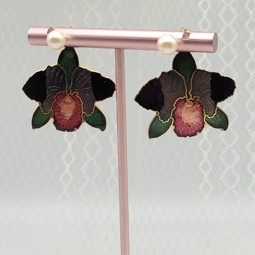 Floral Earrings with Faux Pearl AccentMarkita's ClosetUnbranded