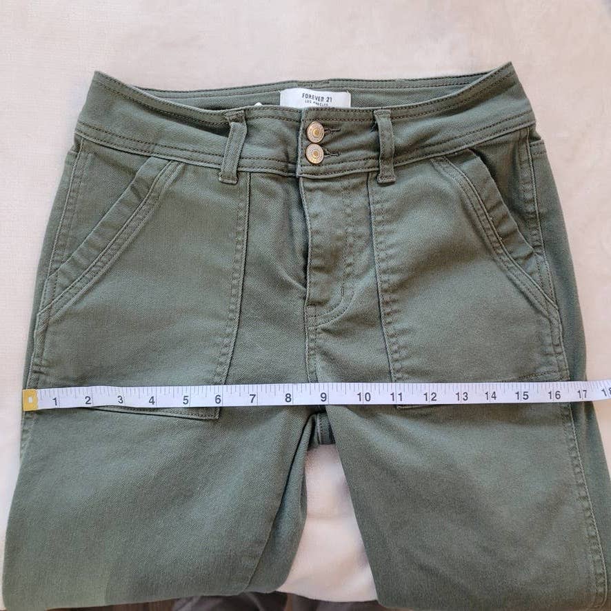 Forever 21 Green Denim Cargo Pants - Size SmallMarkita's ClosetFOREVER 21