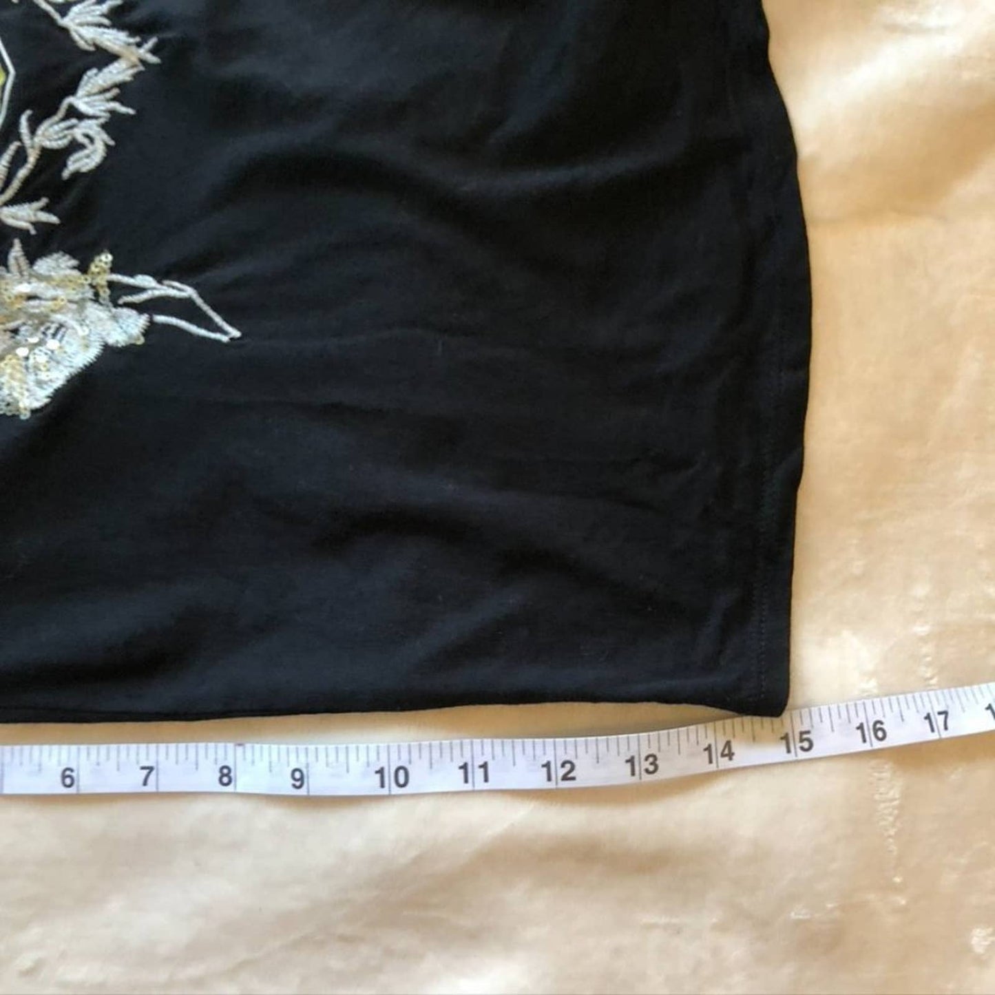 Guess Eco Black Venom T-Shirt - Size SmallMarkita's ClosetGUESS