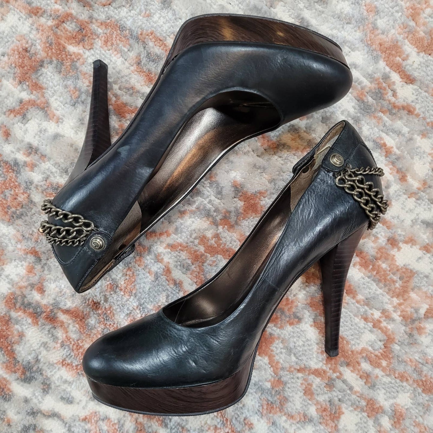 Guess Seeri Black Leather Platform Heels with 3 Chain Accent - Size 7.5Markita's ClosetGUESS