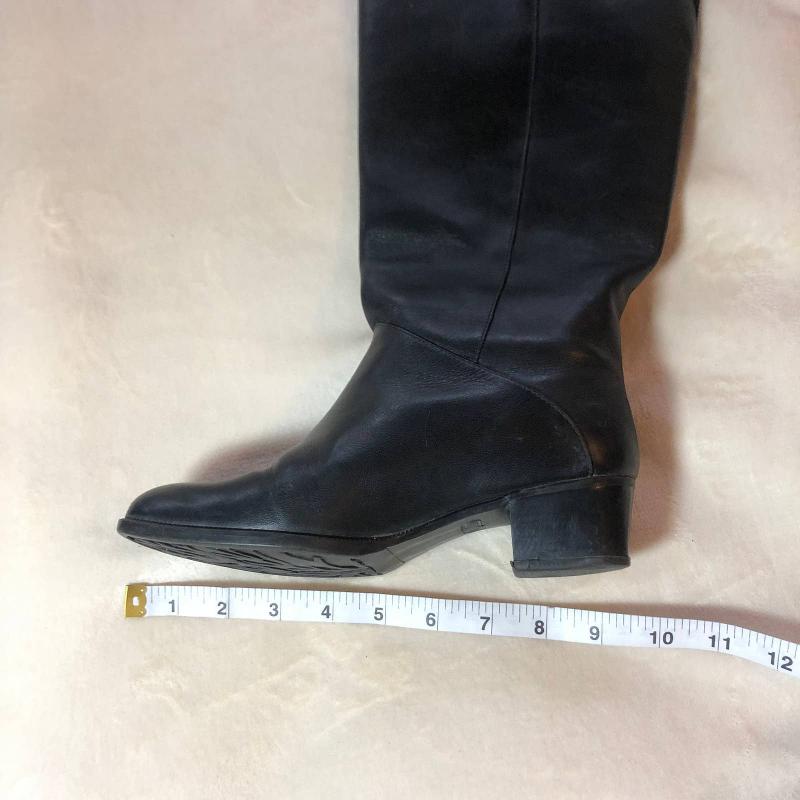 La Vallee Black Leather Boots - Size 5.5Markita's ClosetLa Vallee