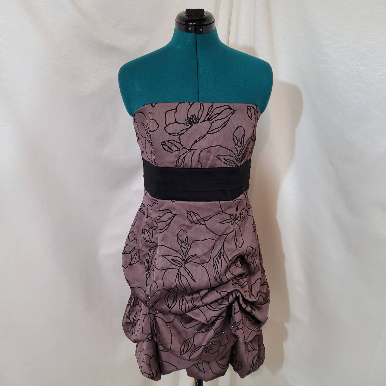 Le Chateau Brown Floral Strapless Sparkly Dress - Size LargeMarkita's Closetle chateau