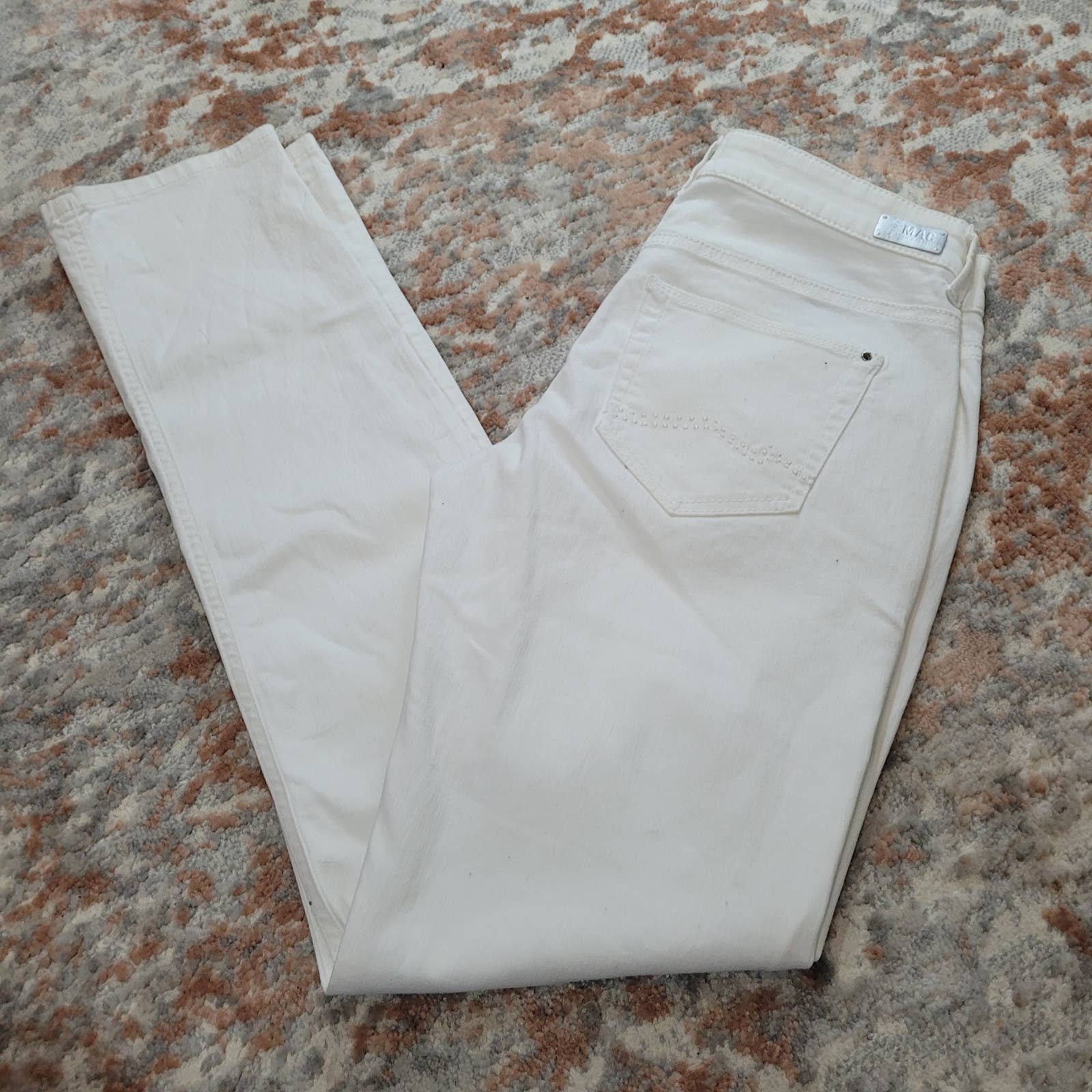 MAC Carrie Pipe Glam Flower White Rhinestone Jeans - Size 36 EUMarkita's ClosetMAC