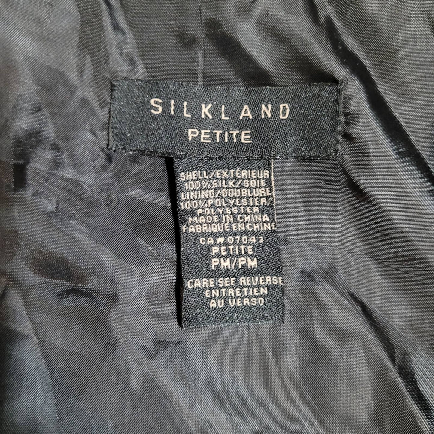 Silkland Petite Abstact Pattern Silk Blazer Jacket with Brooch - Size MediumMarkita's ClosetSilkland