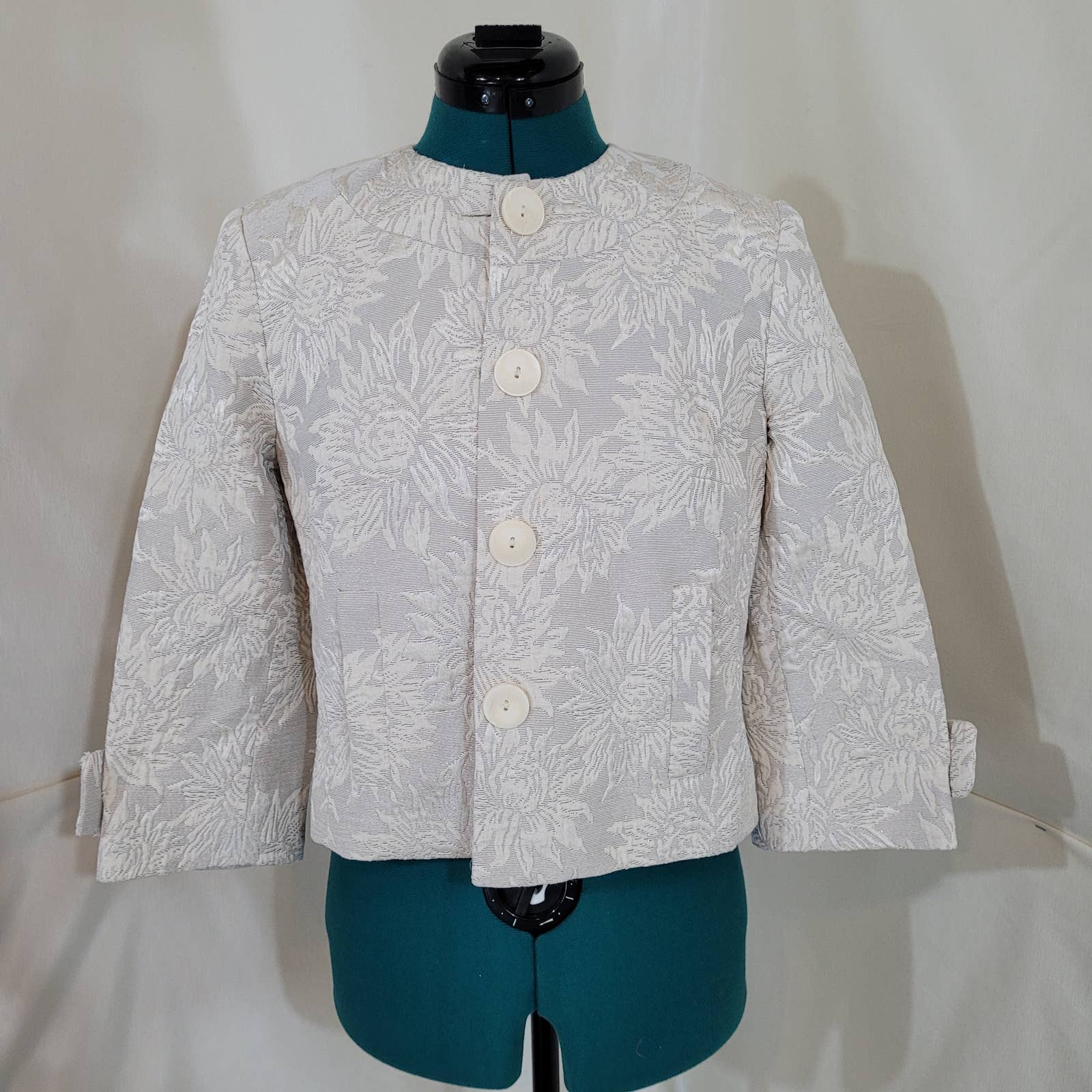 Vintage Louben Floral Jacquard Cropped Evening Jacket - Size 2Markita's ClosetLouben