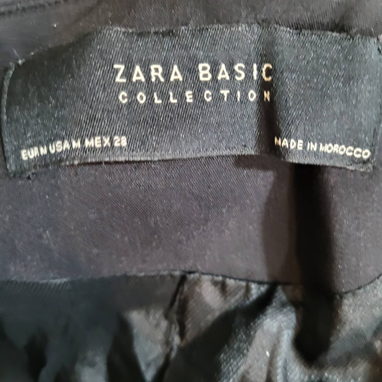 Zara Basics Collection Long Structured Black Zip Up Blazer - Size MediumMarkita's ClosetZARA